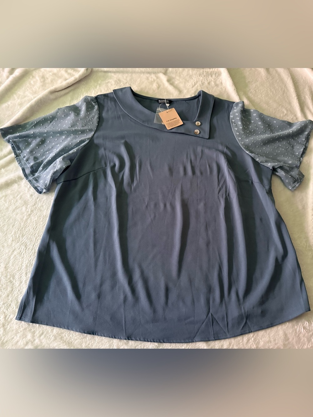 New Bloomchic Sheer Short Sleeves Asymmetrical Collar Blue Blouse 18/20 nwt